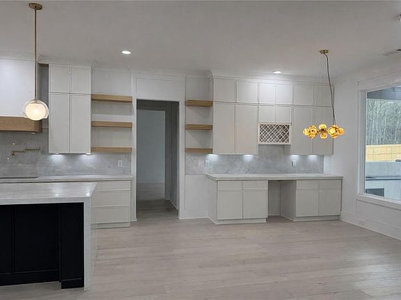 3rd image of 2594 Camp Mitchell Rd