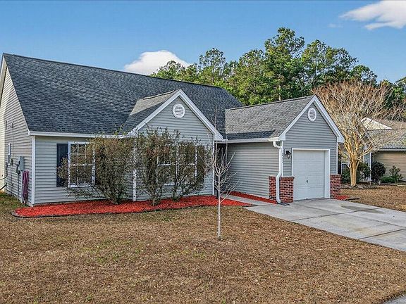 3rd image of 211 Avonshire Dr