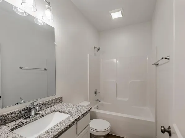 5779 E Bristol St, Wichita, KS 67220