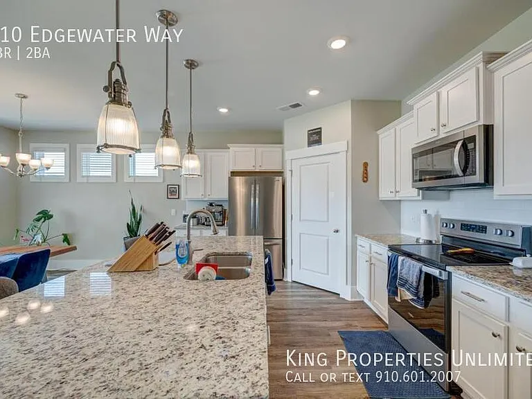 410 Edgewater Way — Photo 19