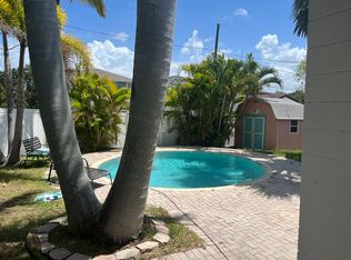 667 33rd Ave N, Saint Petersburg, FL 33704