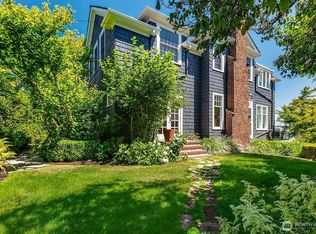 624 35th Ave, Seattle, WA 98122
