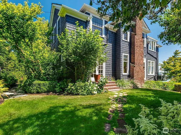 624 35th Avenue, Seattle, WA 98122