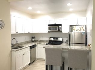 87 Brown Pl, Jersey City, NJ 07305