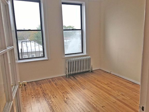 3rd image of 3074 37th St APT 3F