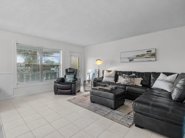 2929 SE Ocean Boulevard #134-6, Stuart, FL 34996