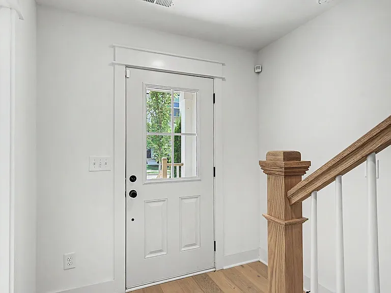 2010 Maple View Ln — Photo 8