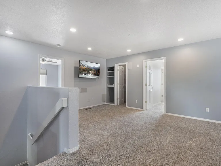 1740 Black Gold St SE — Photo 21