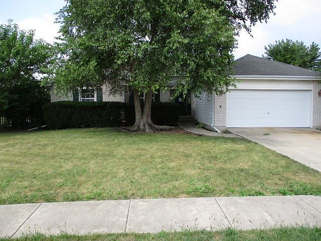 1st image of 450 Leahy Cir