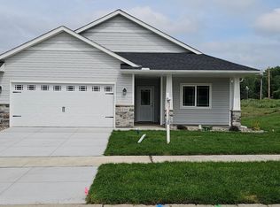 3104 Zuni St, Anoka, MN 55303