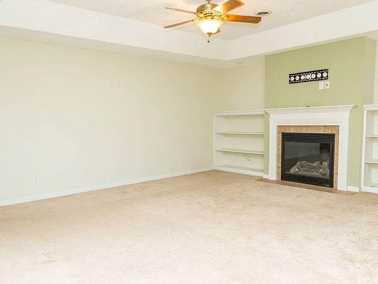 121 Creekwood Way — Photo 11