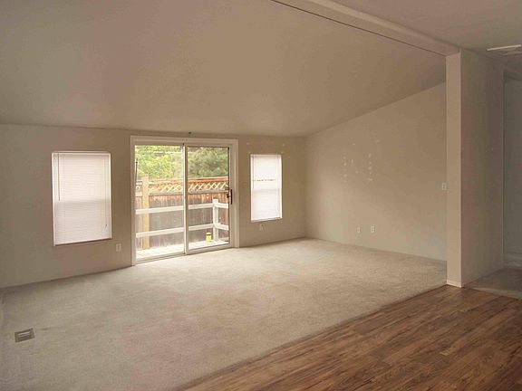 5th image of 61026 SE Geary Dr