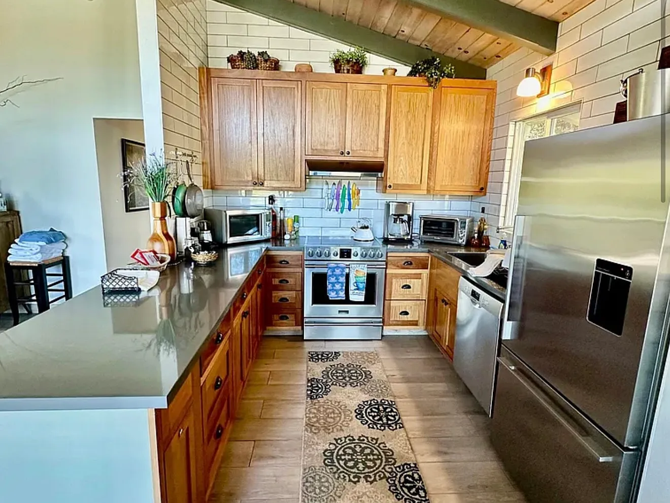 2 bed, 800 sqft, $2,490 — Photo 1