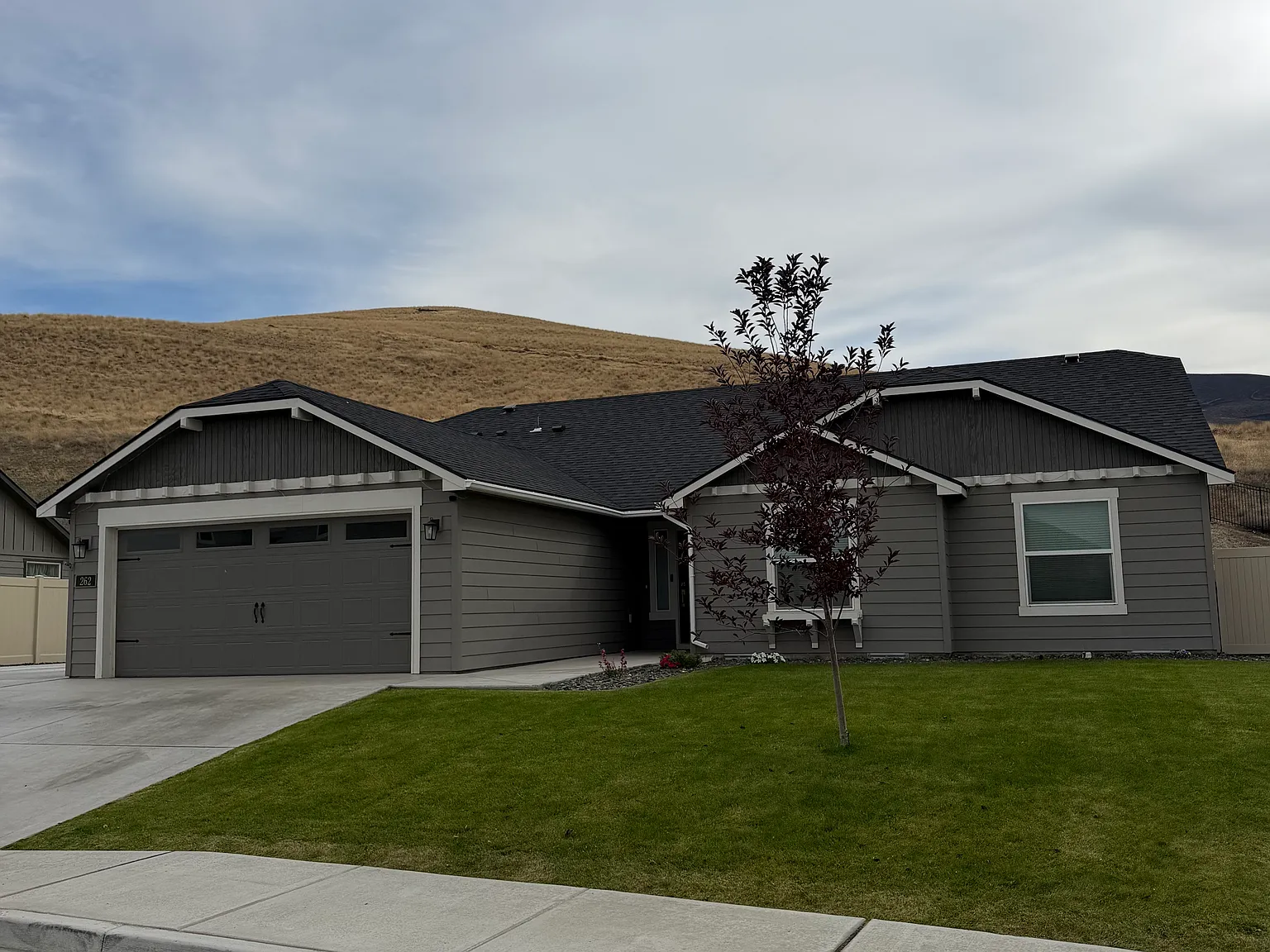 3 bed, 1805 sqft, $2,650 — Photo 2