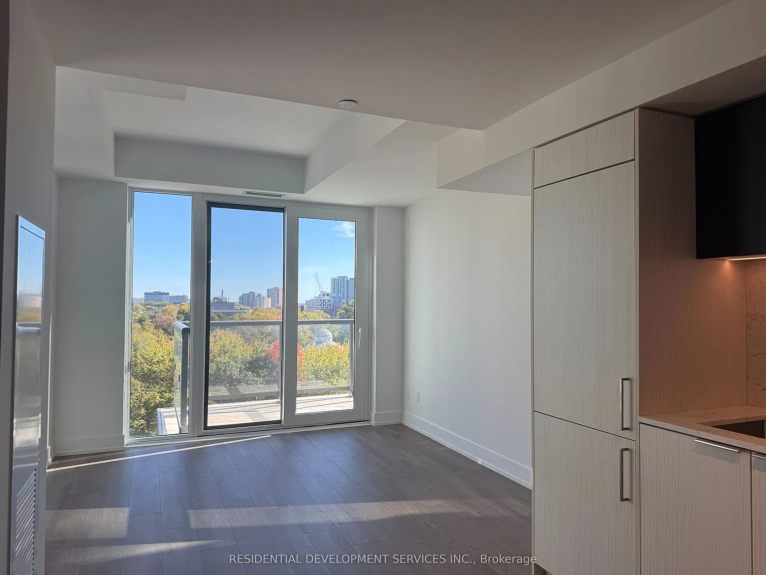 JAC Condos — Photo 4