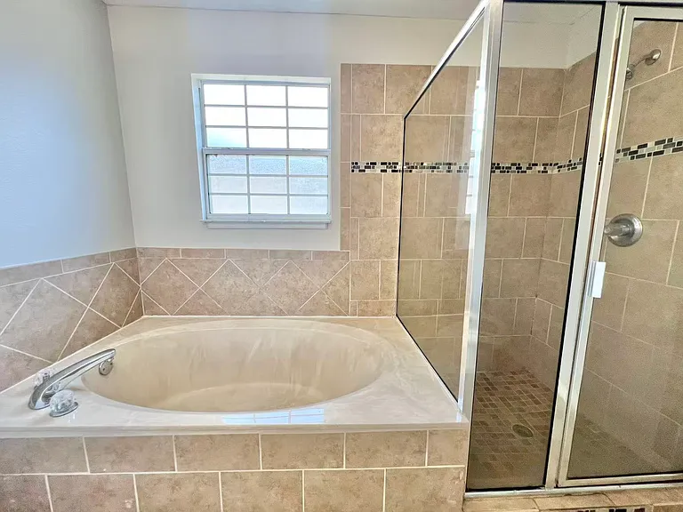 4416 Sherwood Forest Dr — Photo 13