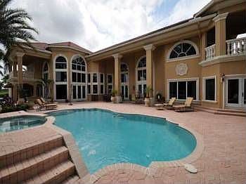 2nd image of 2674 Riviera Ct #(228)