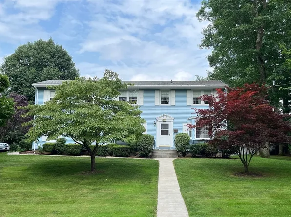 199 Brookwood Dr, Longmeadow, MA 01106