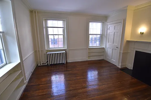 27 Anderson St #36 Photo 1
