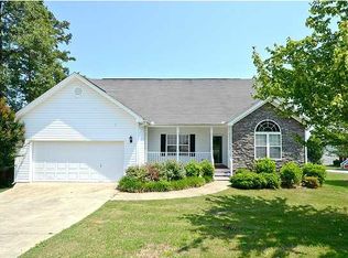 3908 Duncan Ives Dr, Buford, GA 30519