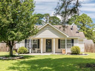 52 Pelican Cir, Beaufort, SC 29906