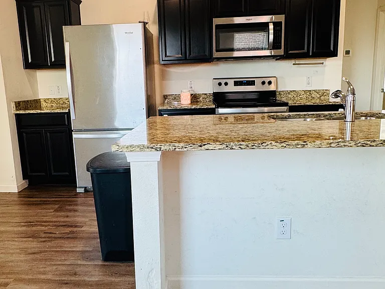 6432 Bishop Dr — Photo 2