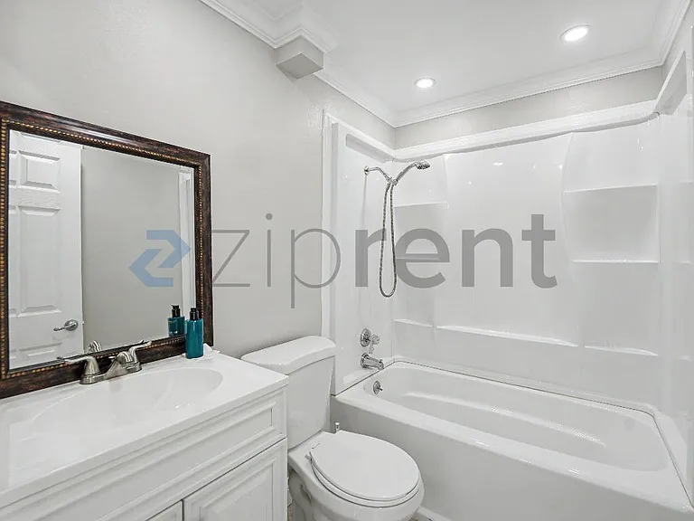 1834 Club Dr — Photo 12