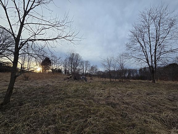 2nd image of Rich Creek Valley Rd