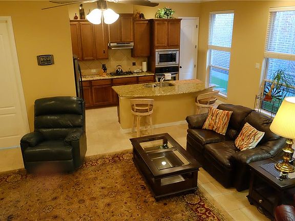 4th image of 2459 Sunderland Ln