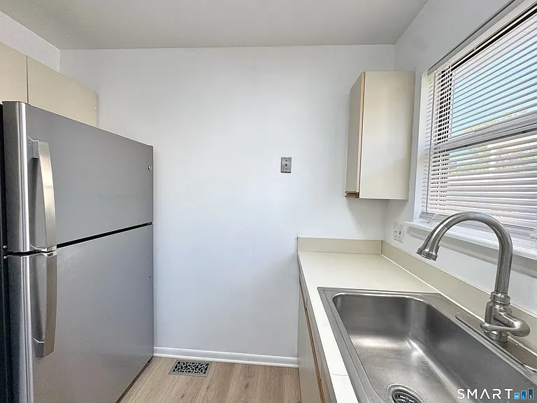 57 Cedar St #A3 — Photo 6