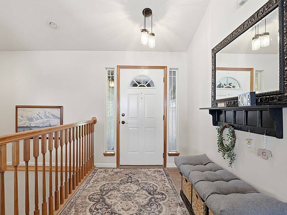 4th image of 6261 Jenna Dr