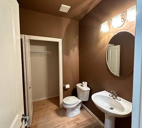 5th image of 6711 Anthem St E