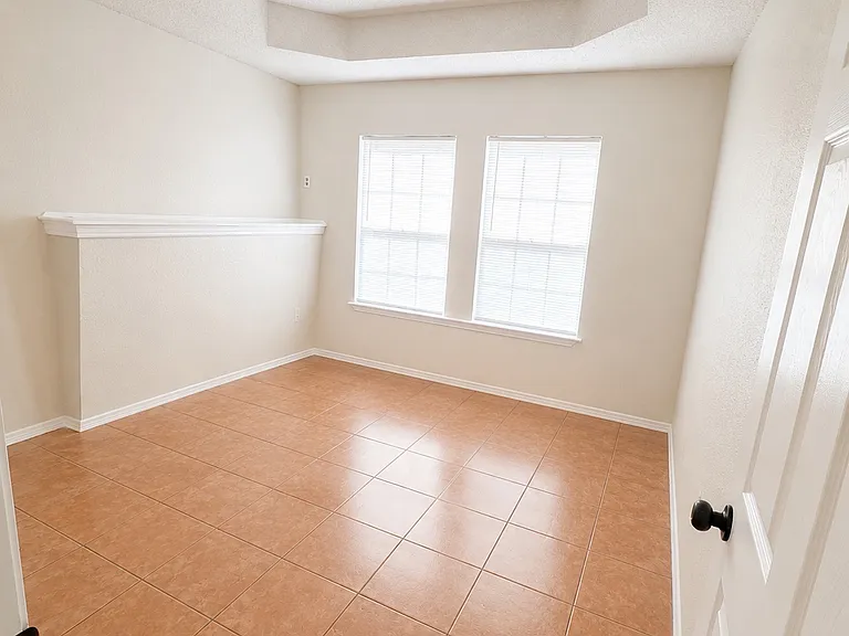 1527 San Francisco — Photo 6
