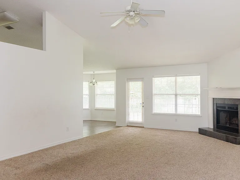 25759 Keldon Ct — Photo 16
