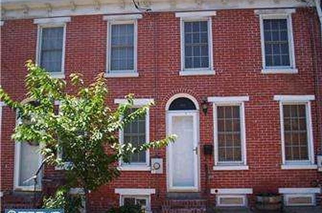 1st image of 206 E 13th St