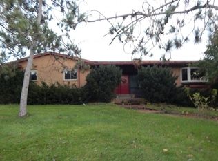 18633 Ridge Rd, North Royalton, OH 44133