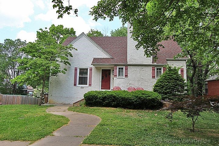 1st image of 1632 Themis St
