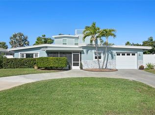 16022 Redington Dr, Redington Beach, FL 33708