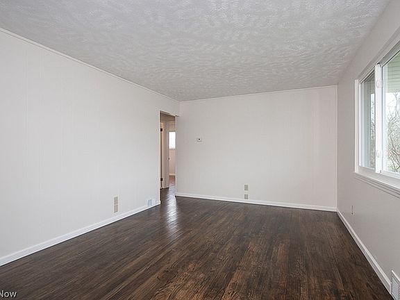 5th image of 6063 Robert Dr