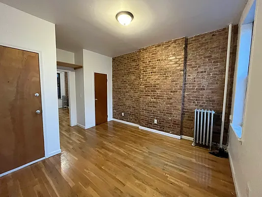 Rented by Parlor Real Estate Corp | media 12