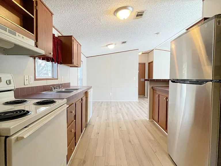 208 Casper Dr #7 — Photo 6