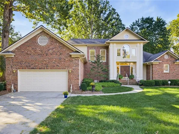 3803 Chiswell Ct, Greensboro, NC 27410