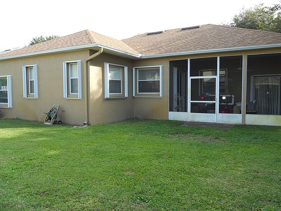 3rd image of 2623 Aston Cir
