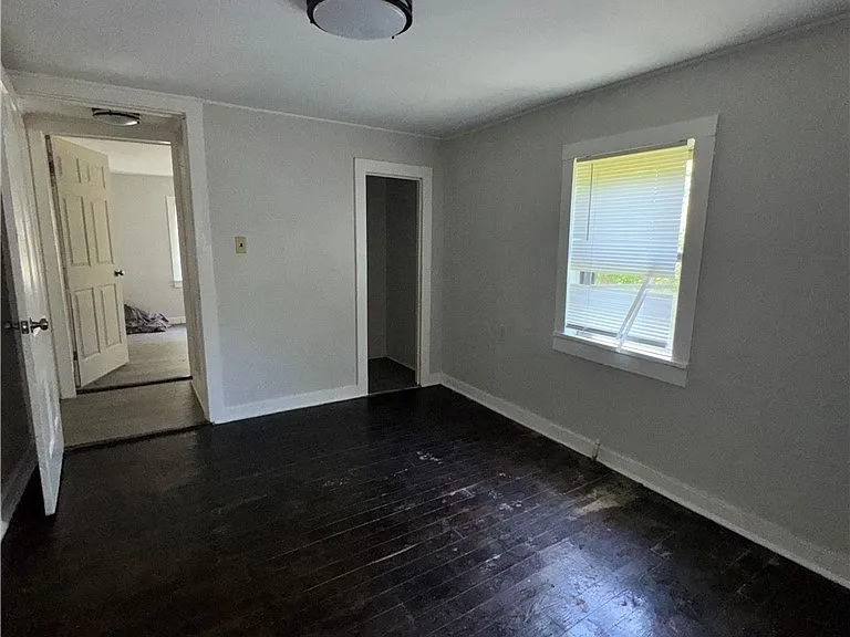 201 Hunters Ct — Photo 10