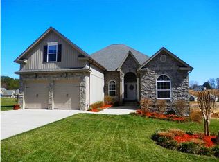 8598 Maple Valley Dr, Chattanooga, TN 37421