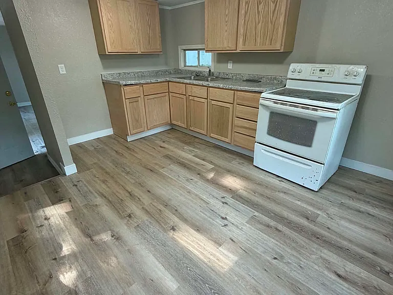 27 Nancy Ct — Photo 1