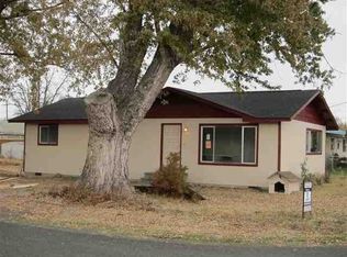 6 1st St, Touchet, WA 99360