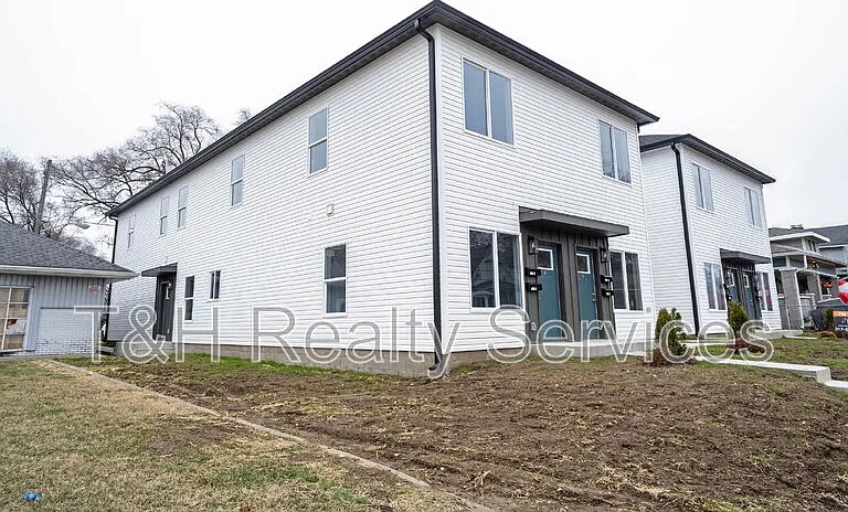 2810 E Michigan St #A — Photo 2