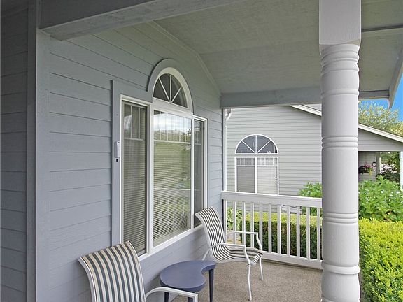 4th image of 4801 36th Ave NE