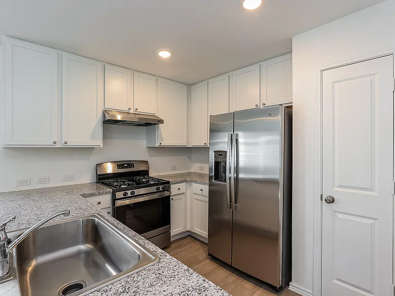 4327 Levee Rdg — Photo 8